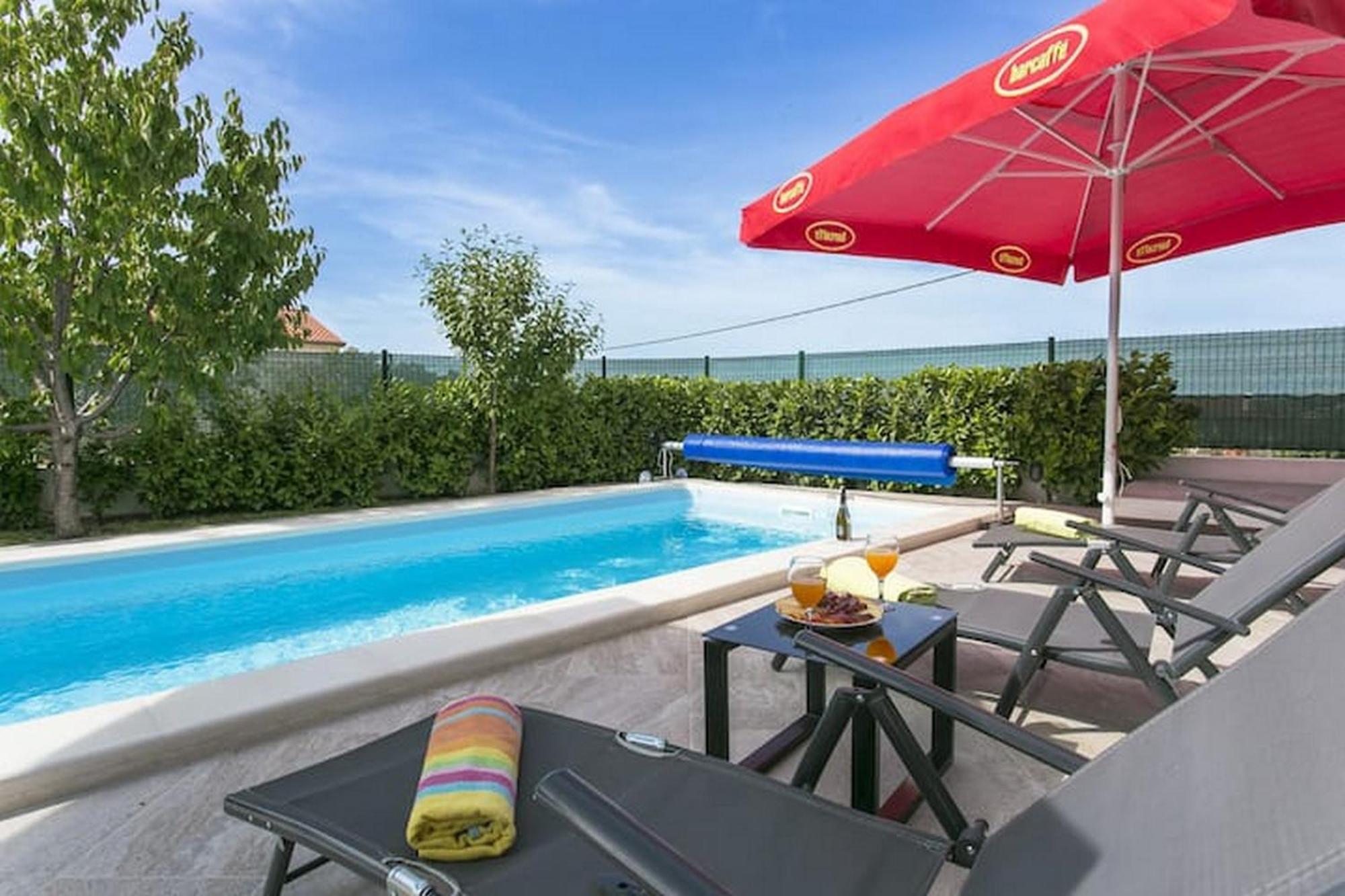 Holiday Home Mons Aureus Gornje Sitno Ngoại thất bức ảnh