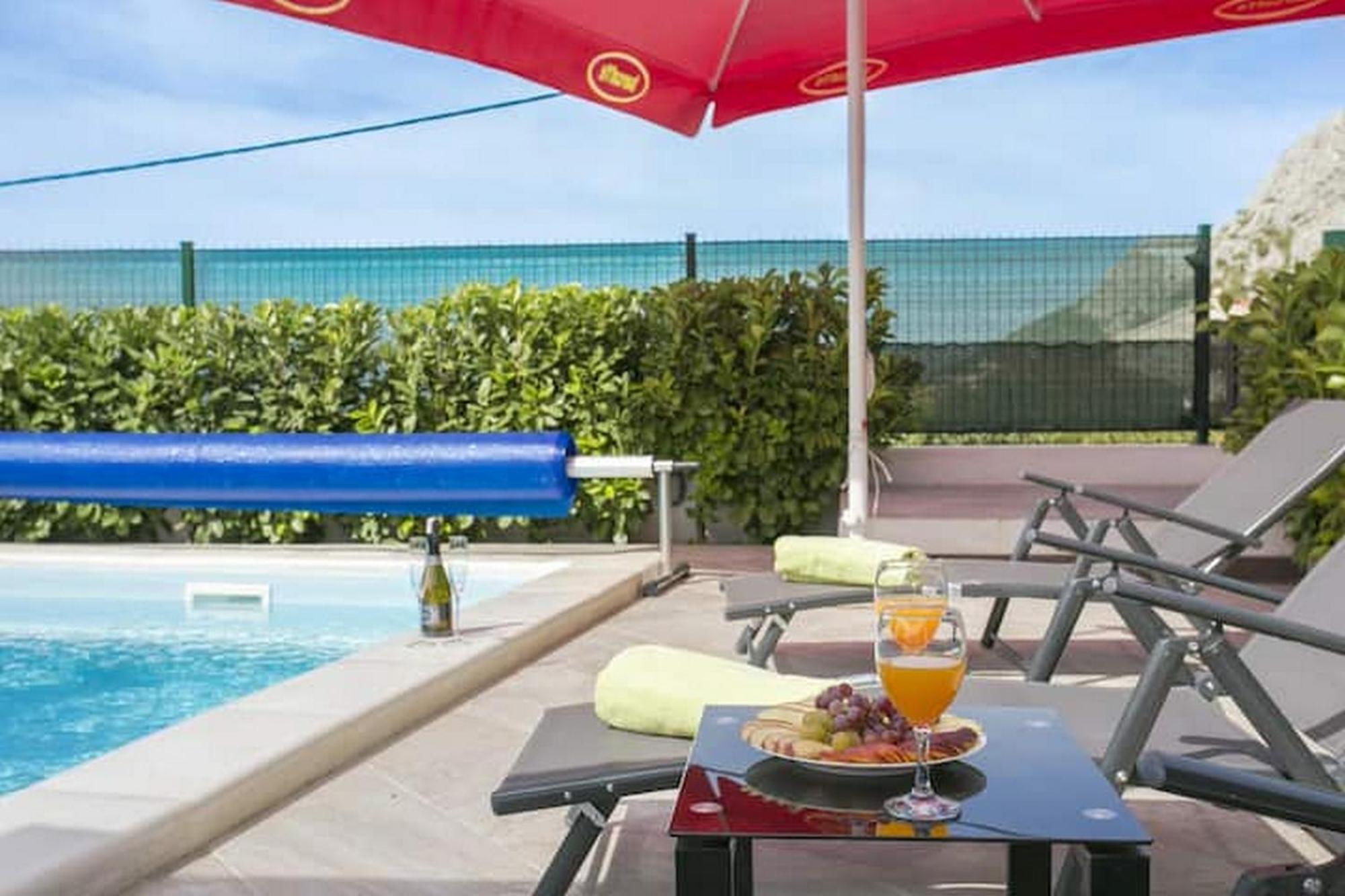 Holiday Home Mons Aureus Gornje Sitno Ngoại thất bức ảnh