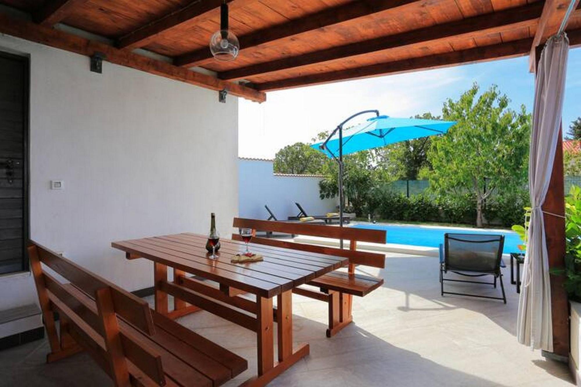 Holiday Home Mons Aureus Gornje Sitno Ngoại thất bức ảnh
