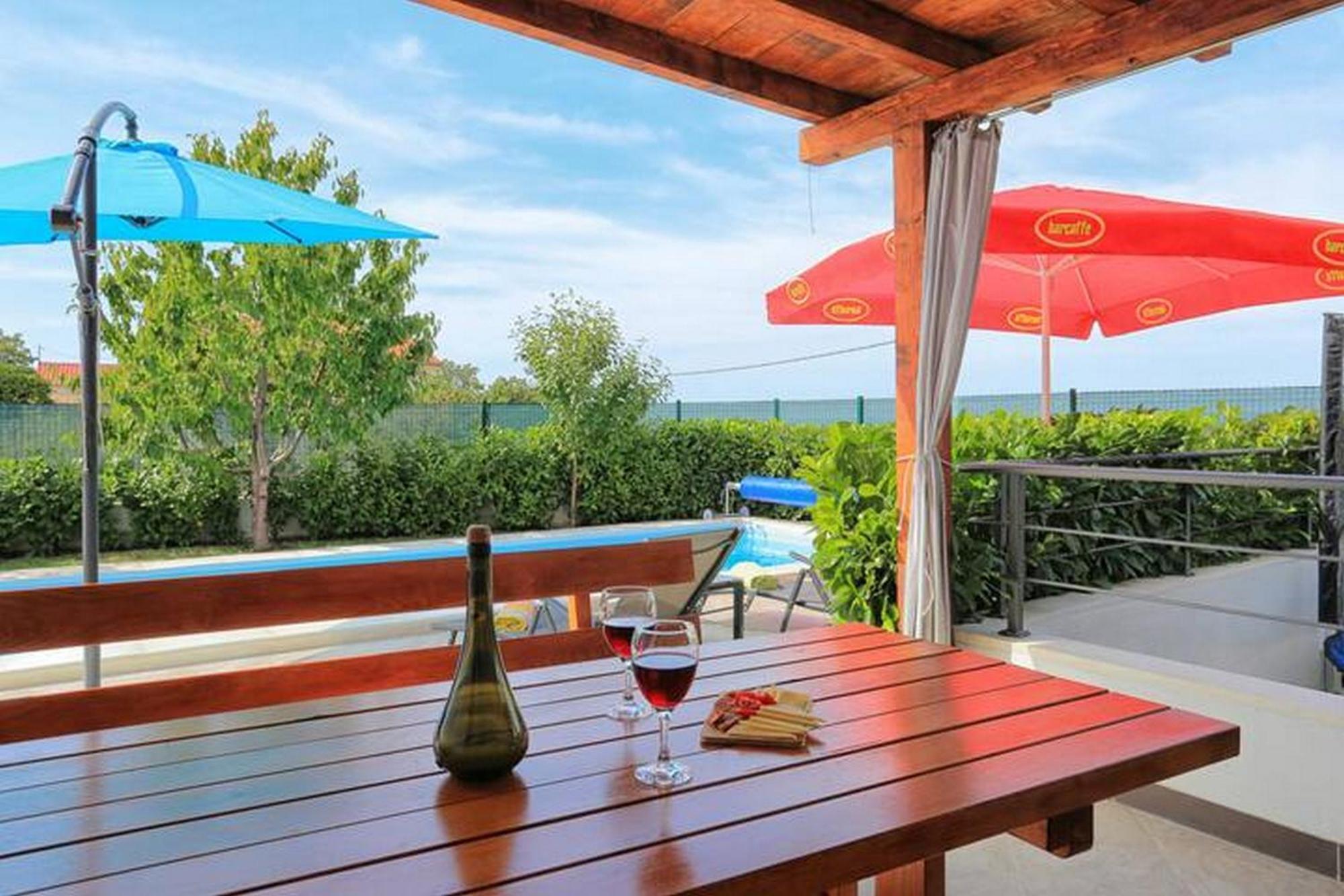 Holiday Home Mons Aureus Gornje Sitno Ngoại thất bức ảnh